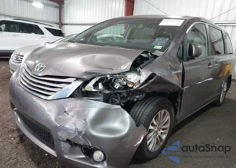 2015 Toyota Sienna Xle 8 Passenger из США, поврежденный, VIN 5TDYK3DC1FS586961